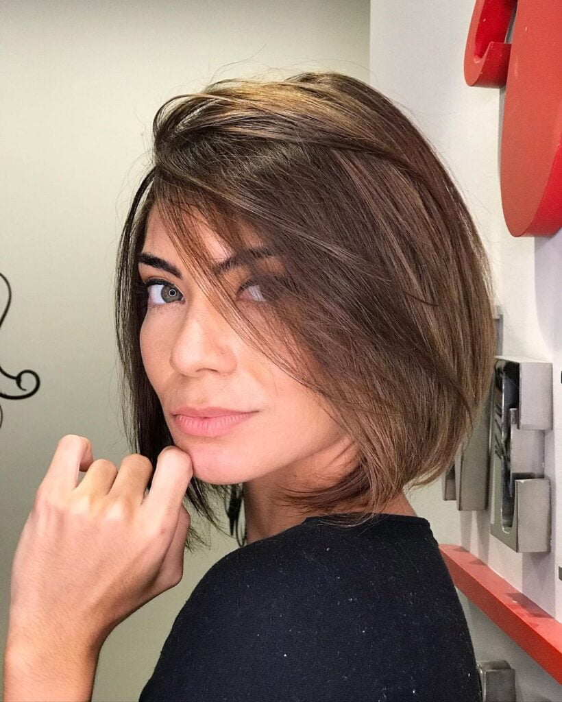 30 fotos de cabelo curto com franja lateral para te inspirar