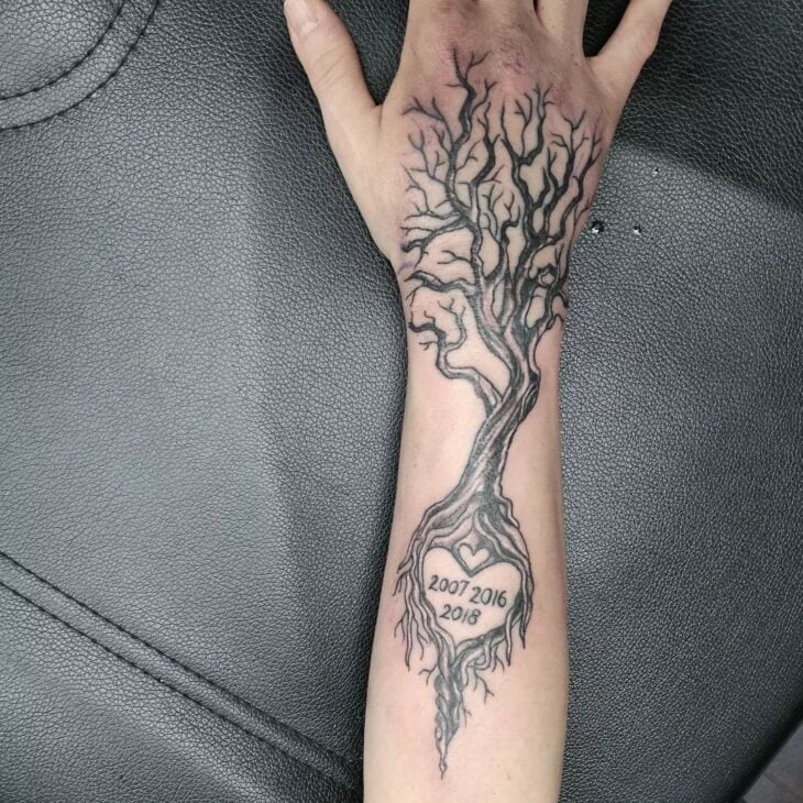 tatuagem de árvore 75