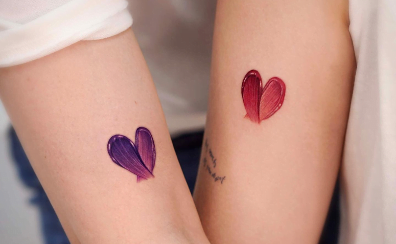 100 ideias de tatuagem de casal para eternizar seu amor