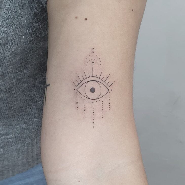 tatuagem de olho grego 118