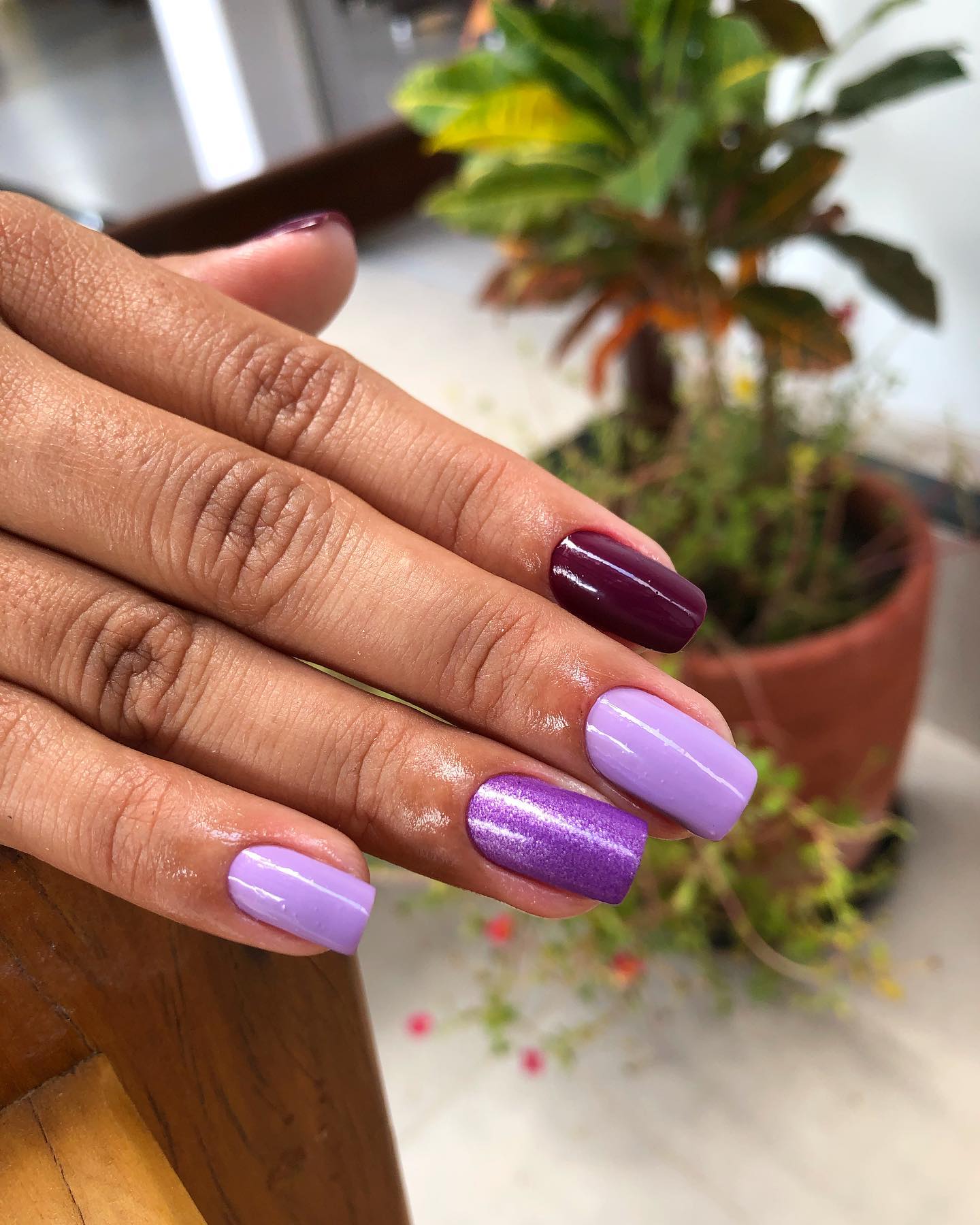 esmalte roxo 102