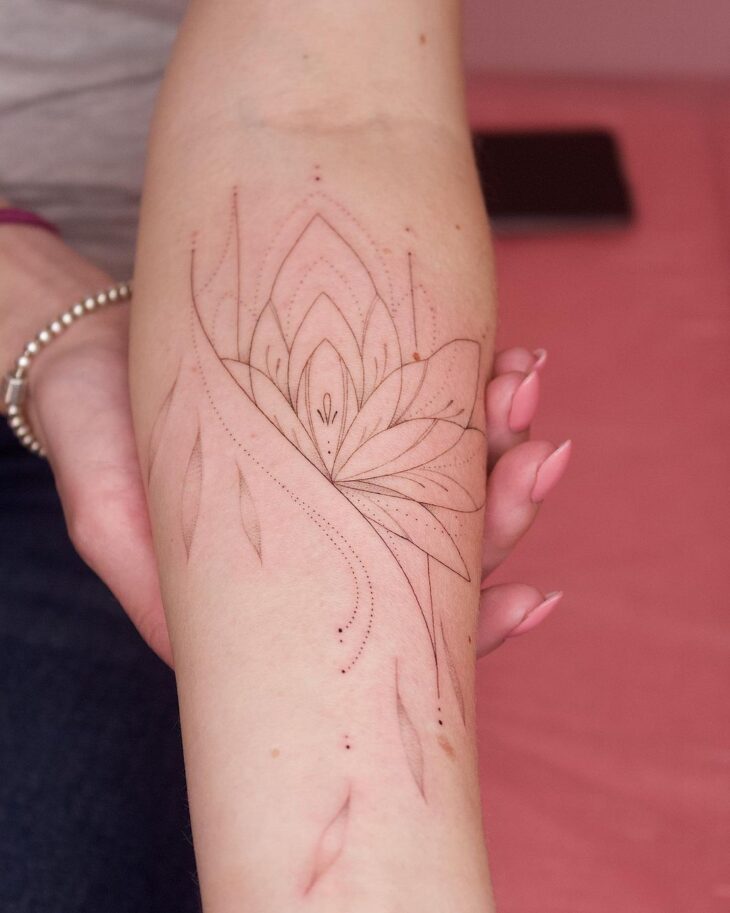 tatuagem de flor de lótus 22