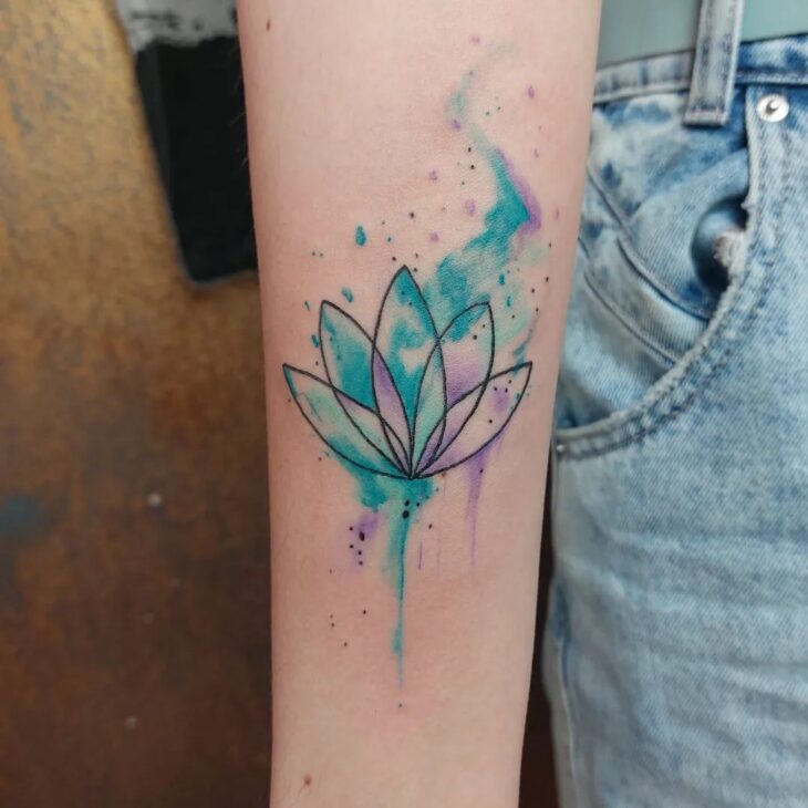 tatuagem de flor de lótus 81