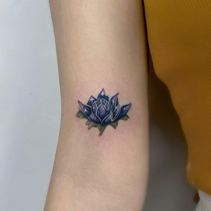 tatuagem de flor de lótus 33