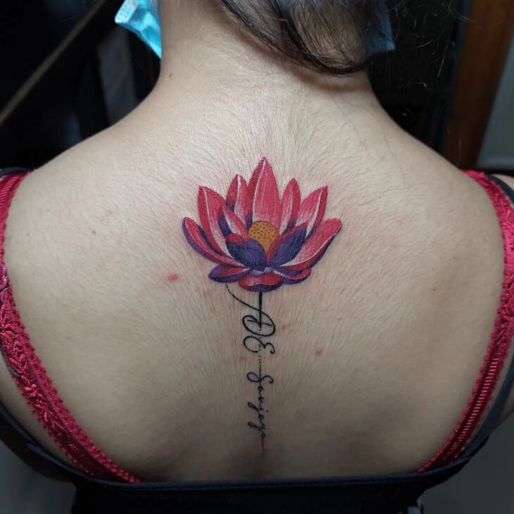 tatuagem de flor de lótus 99