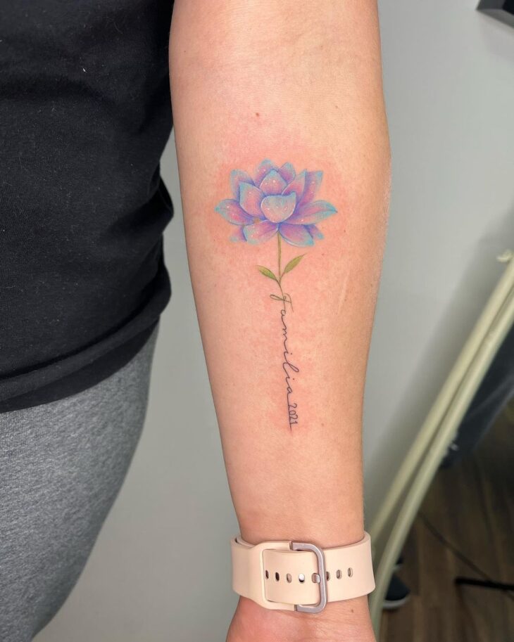 tatuagem de flor de lótus