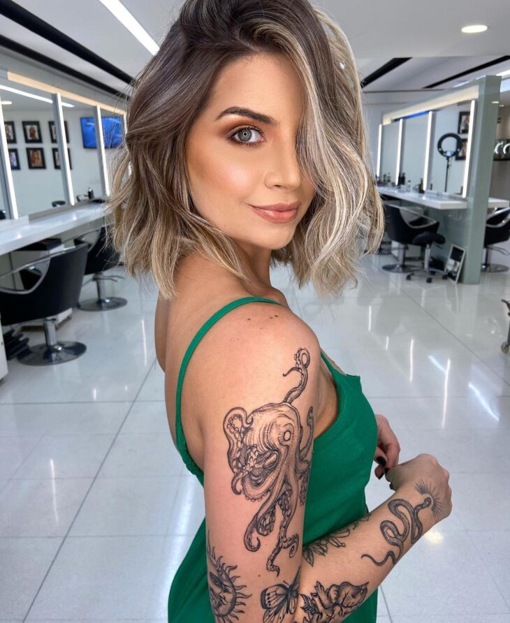 tatuagem feminina no braço 544