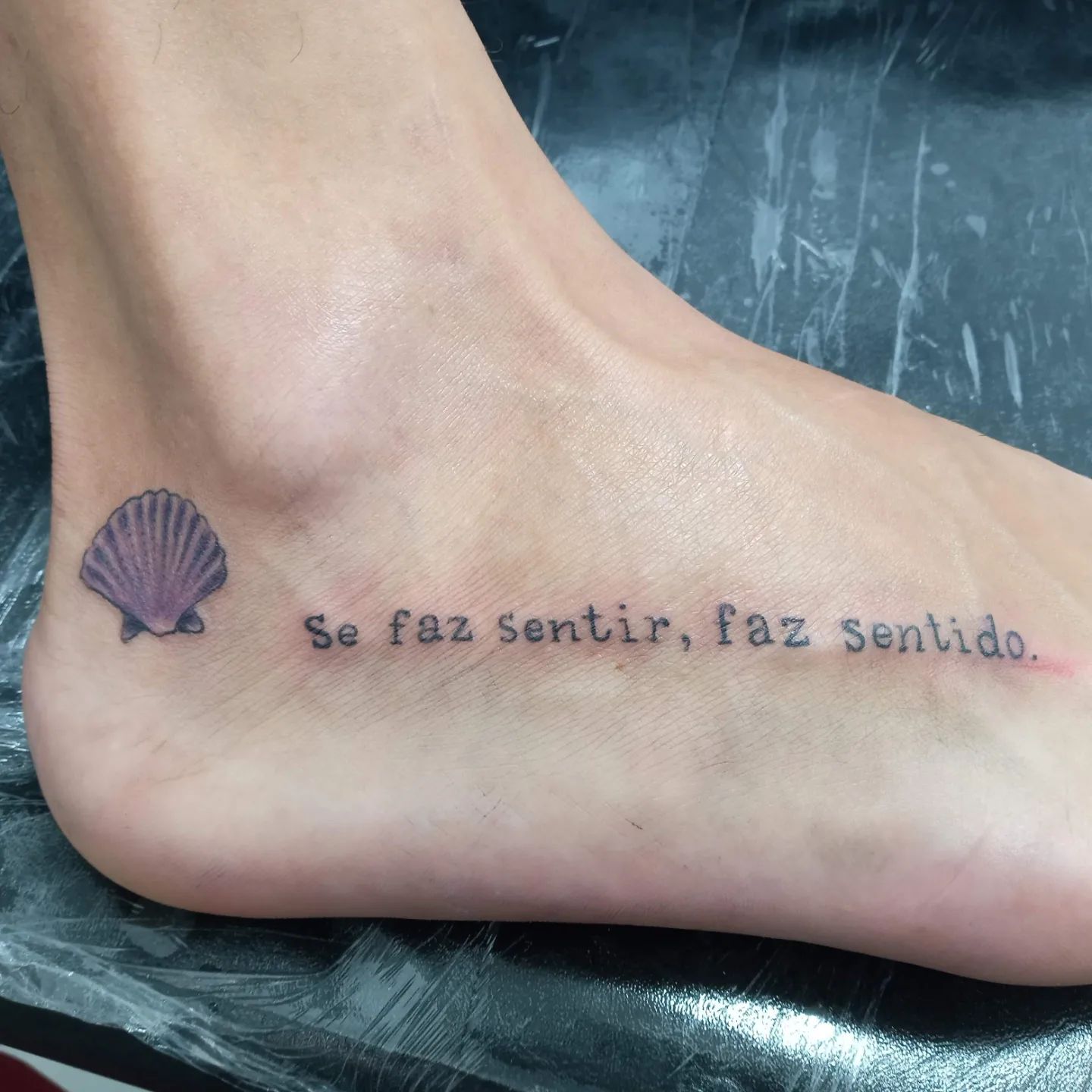 tatuagem no pé 180