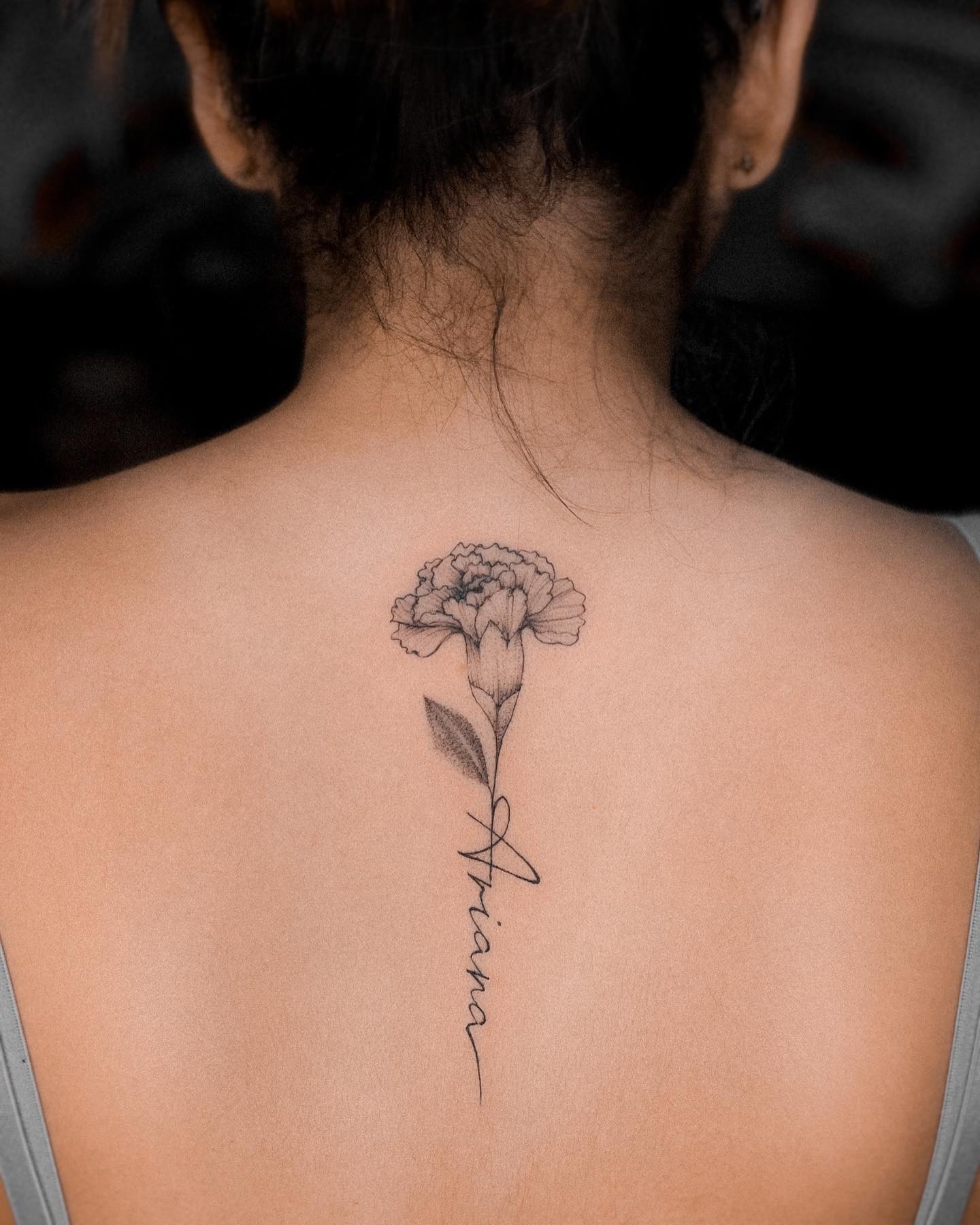 Tatuagem feminina delicada 108