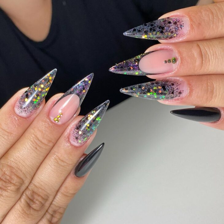 unhas encapsuladas com glitter 52