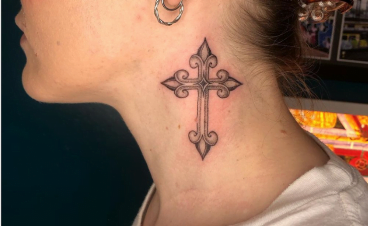 tatuagem de cruz 77