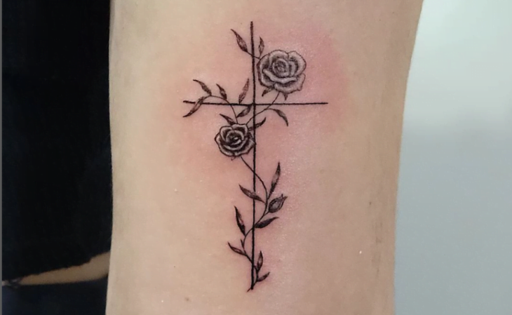 tatuagem de cruz 95
