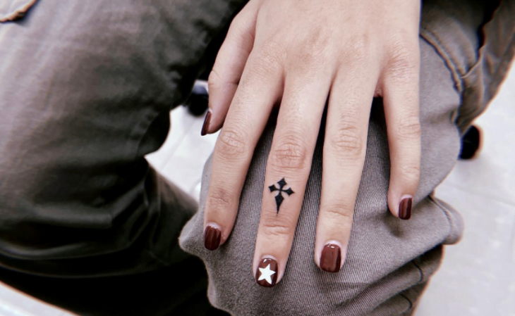 tatuagem de cruz 106