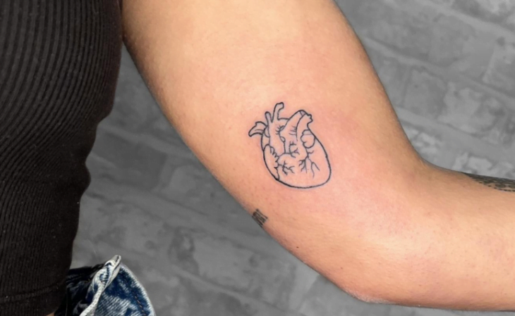 tatuagem feminina no braço 107