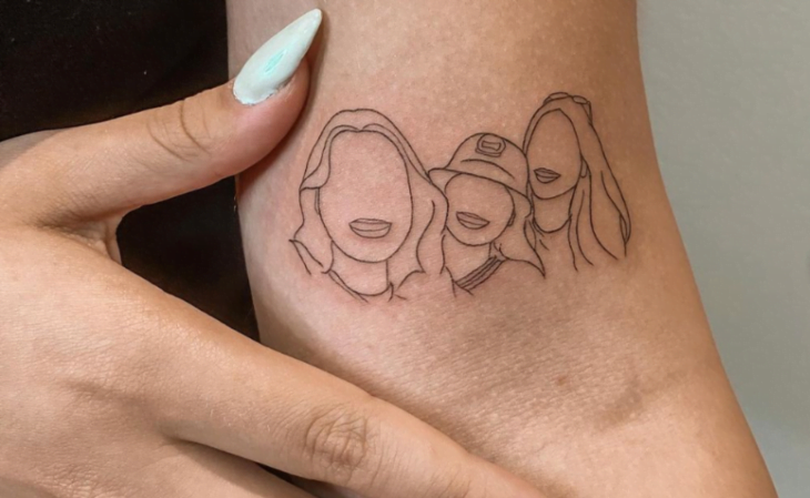 tatuagem feminina no braço 111