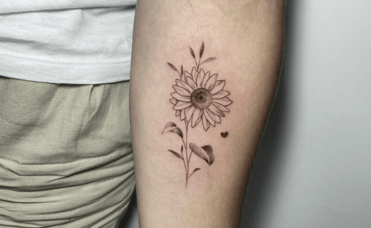 tatuagem feminina no braço 56