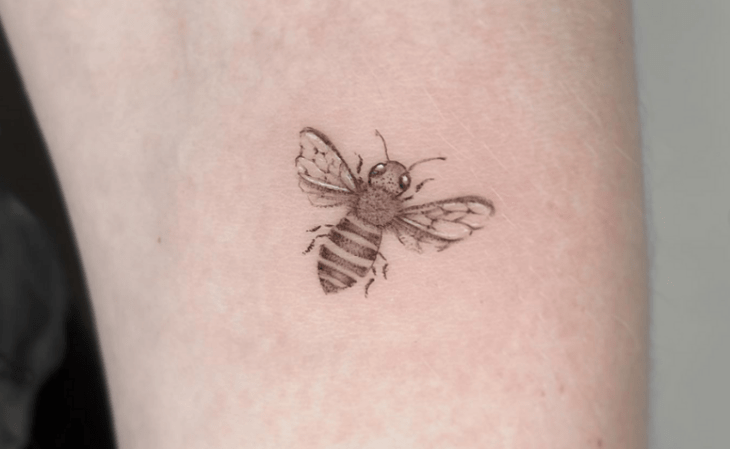 tatuagem feminina no braço 87