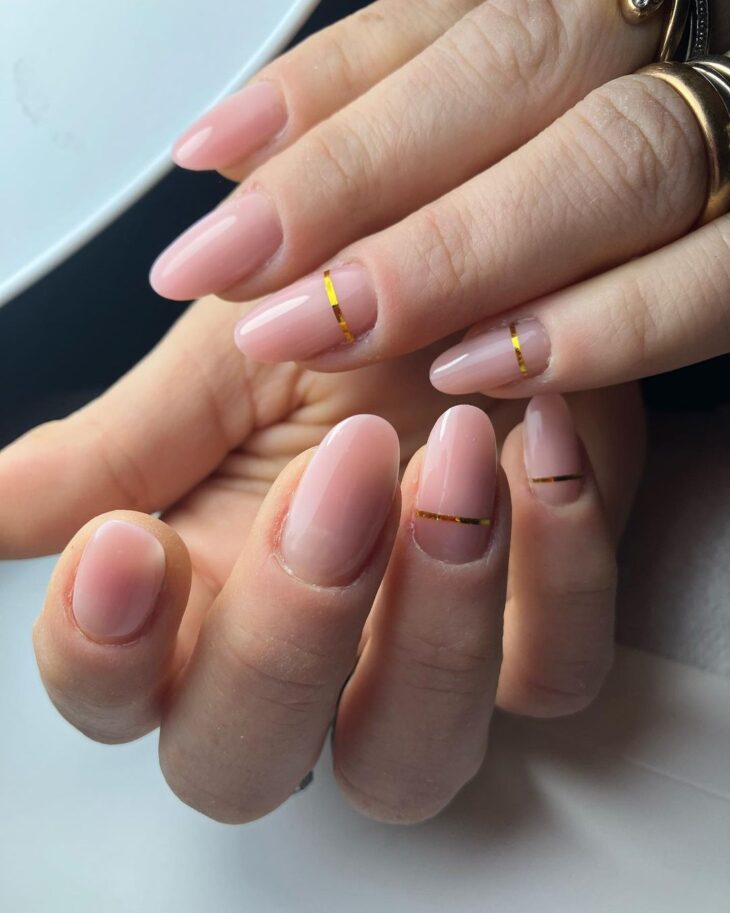 unhas nude 80