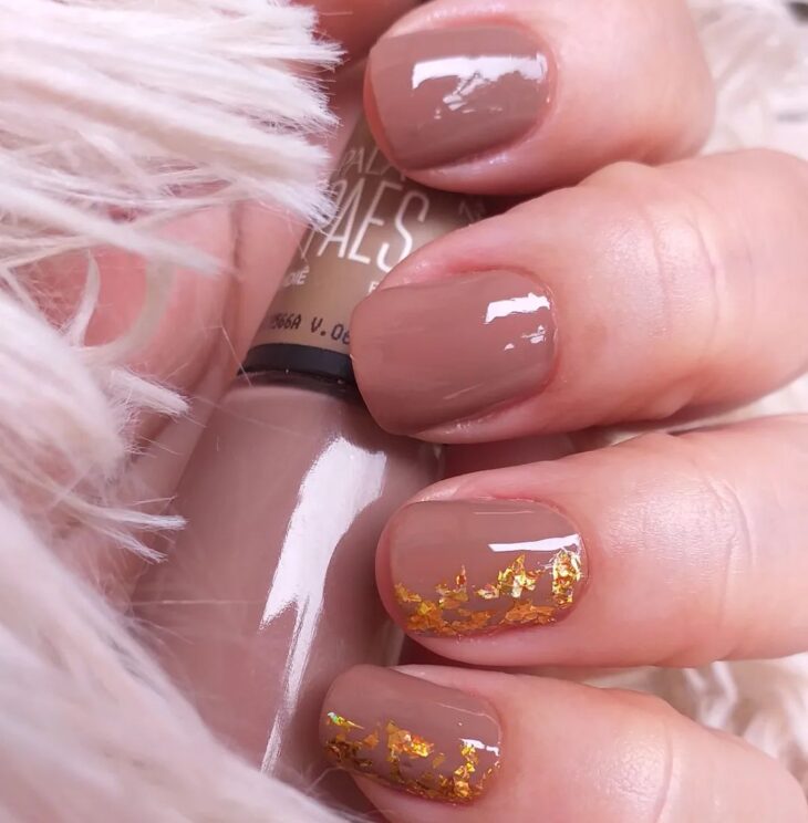 unhas nude 82