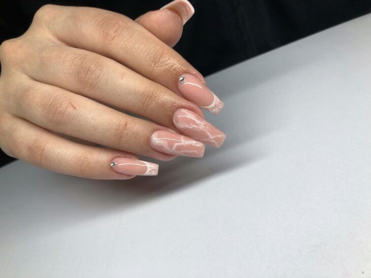 unhas nude 63