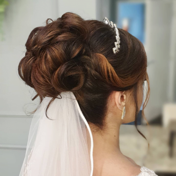 Penteados de noiva: 55 ideias apaixonantes para o grande dia