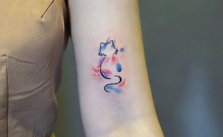 tatuagem feminina no braço 67