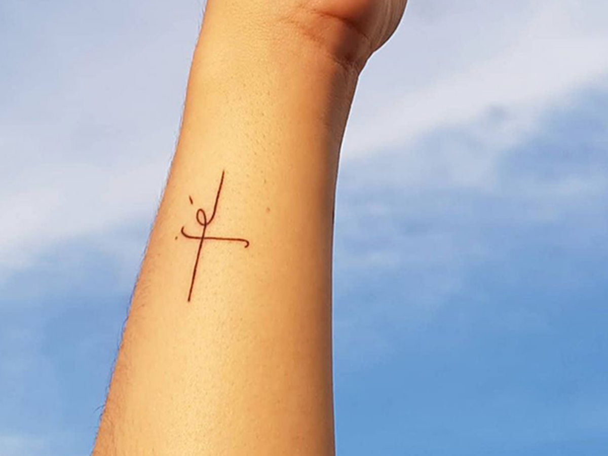 Tatuagem De Fe No Antebraco