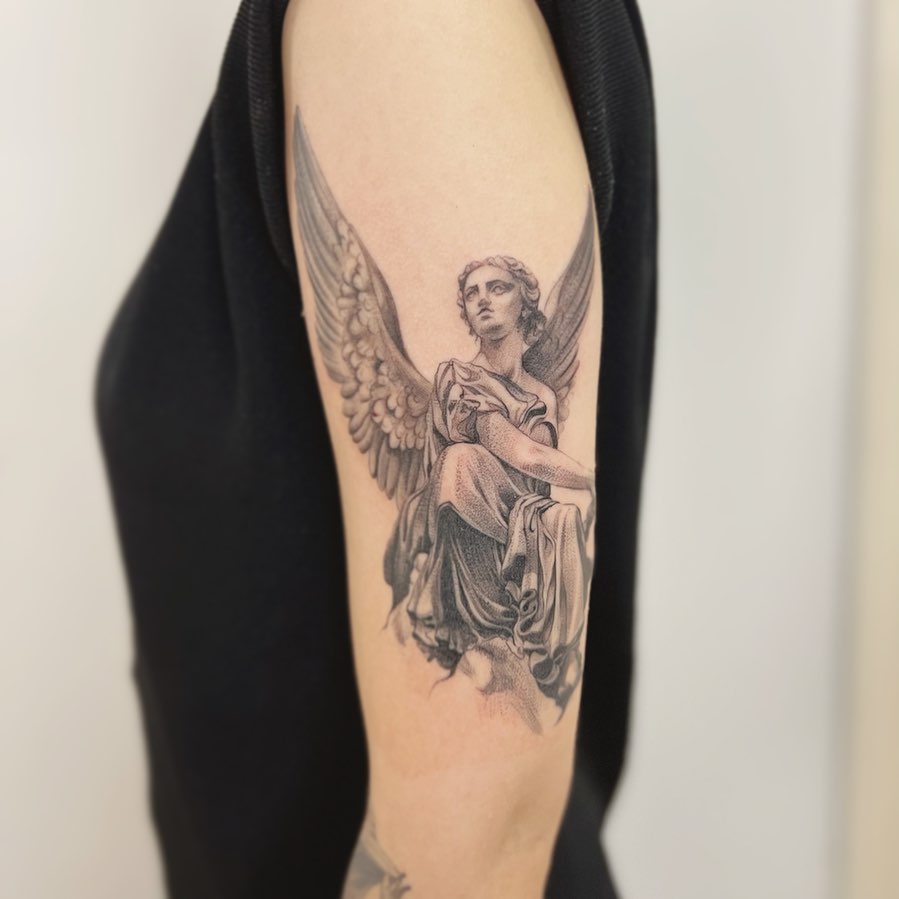 Tatuagem de anjo: 50 ideias que simbolizam amor e proteção