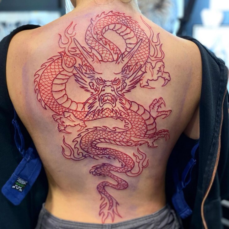 tatuagem nas costas feminina 98