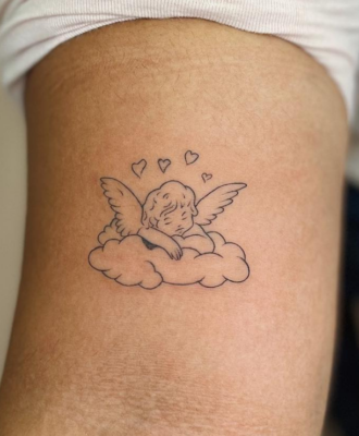 Tatuagem de anjo: proteção, espirualidade e pureza