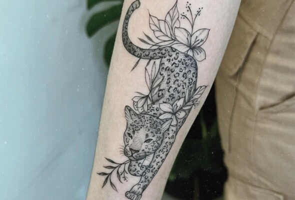 Tatuagem feminina no braço: tendências para todas as mulheres