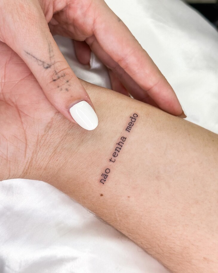 tatuagem feminina no braço 92