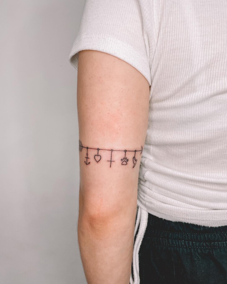 tatuagem feminina no braço 109