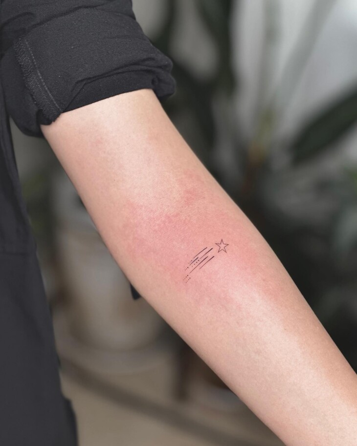 tatuagem feminina no braço 85