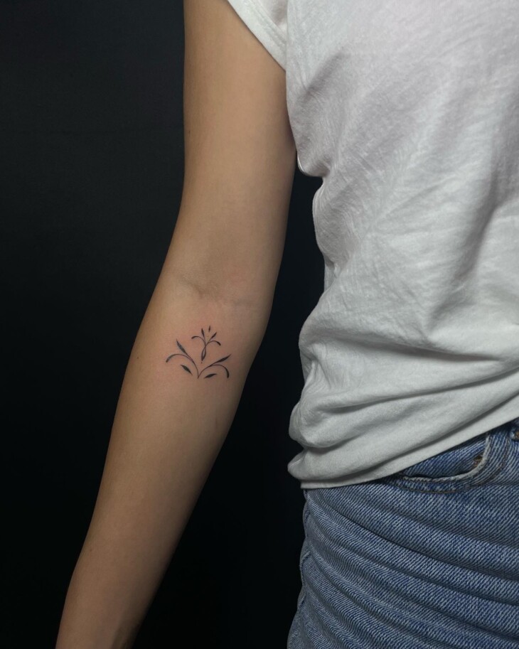 tatuagem feminina no braço 86