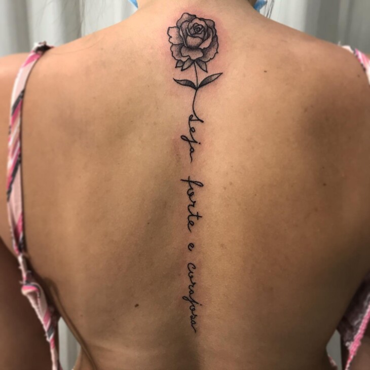 tatuagem nas costas feminina 105
