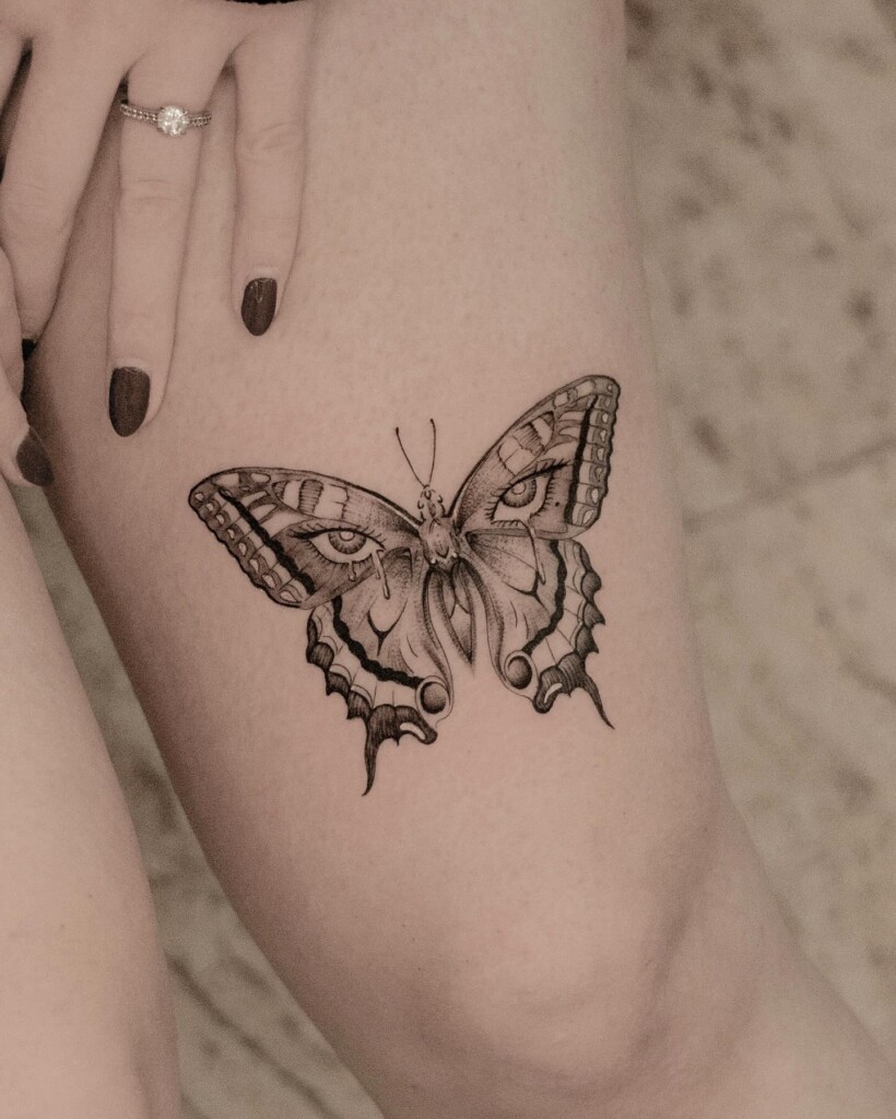 tatuagem na perna