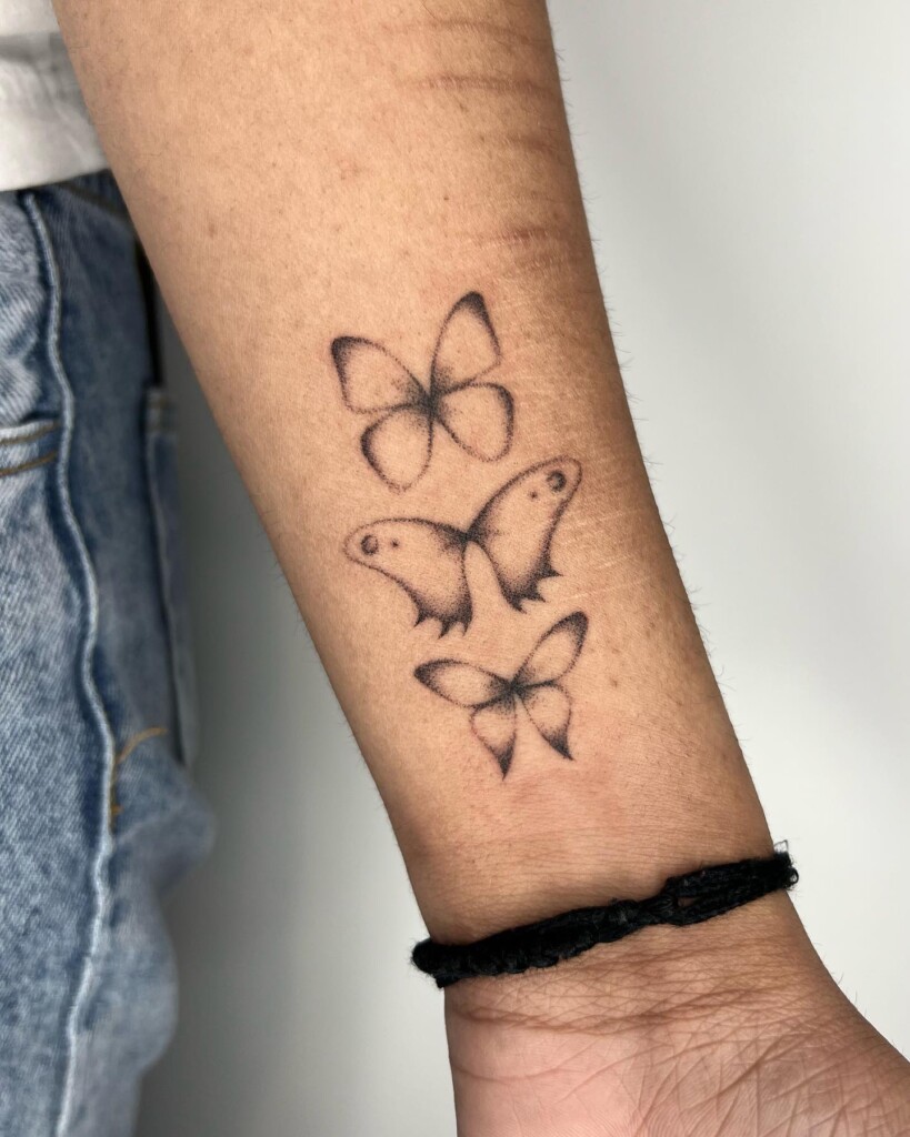 tatuagem de borboleta no pulso